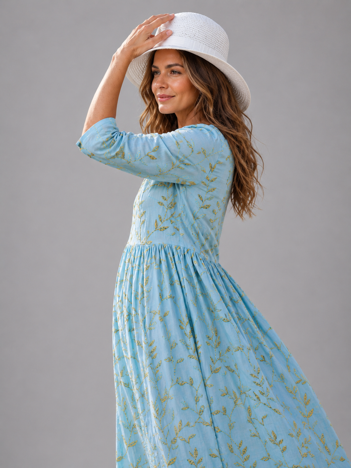 Zélia — Robe midi à rameaux brodés
