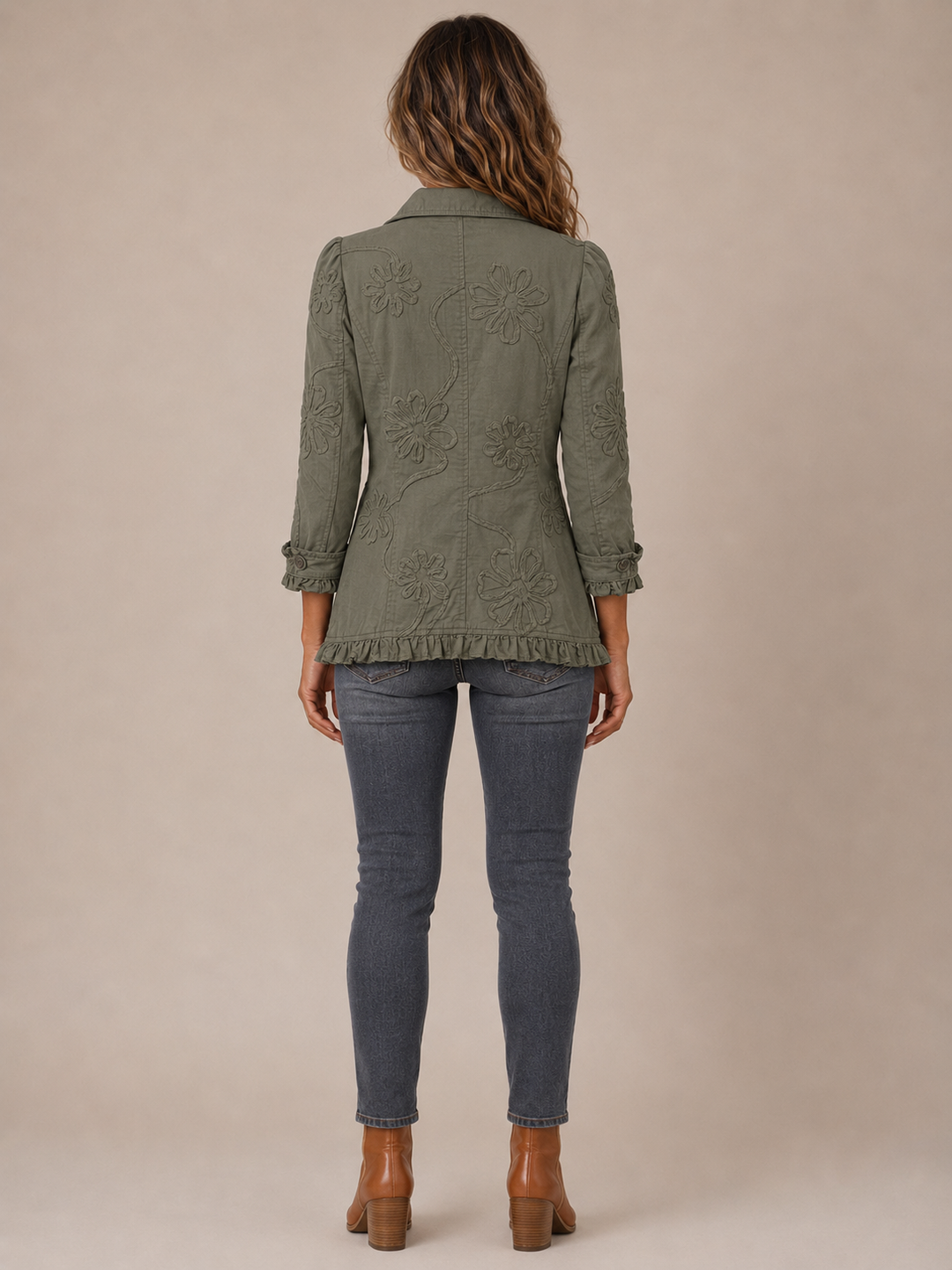Kamberly | Veste utilitaire vert rétro brodée à volants