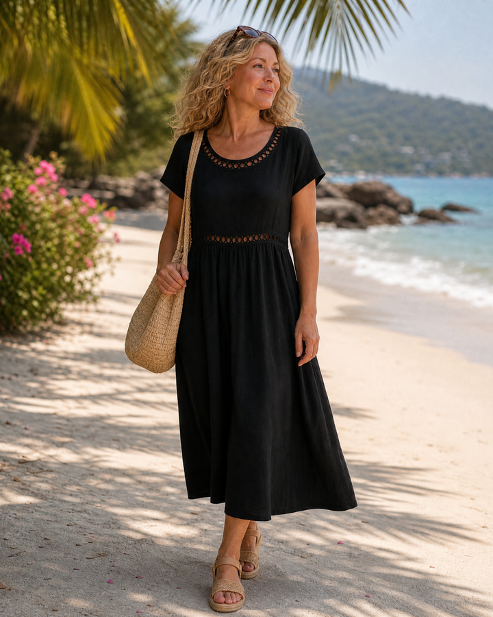 Albertine — Robe longue à broderie ajourée, coloris Noir