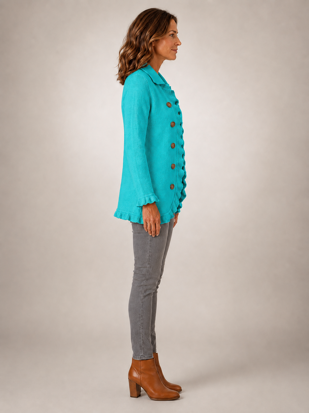 Maribel | Veste turquoise en maille côtelée à volants