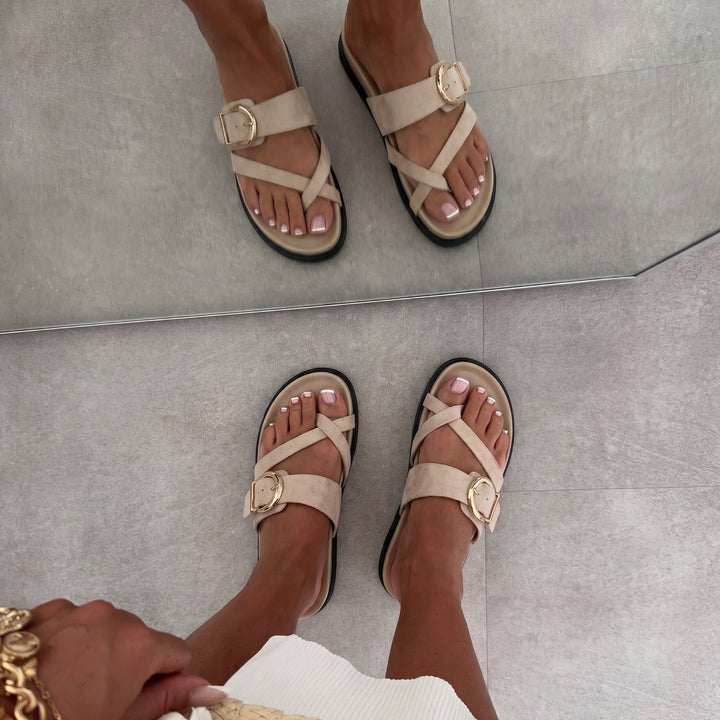 Gisèle | Mules beiges à brides et boucle