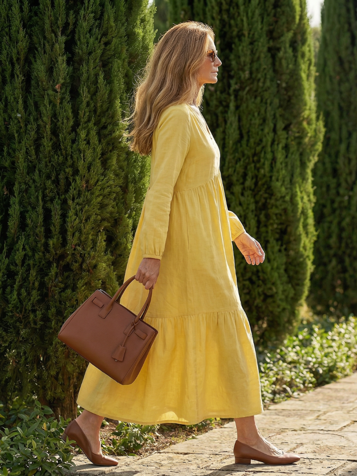 Claudine — Robe longue à col V boutonné et jupe étagée