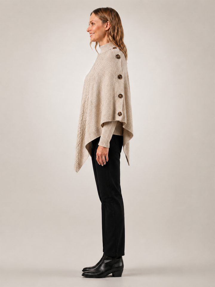 Apolline | Poncho col roulé en maille torsadée à boutons