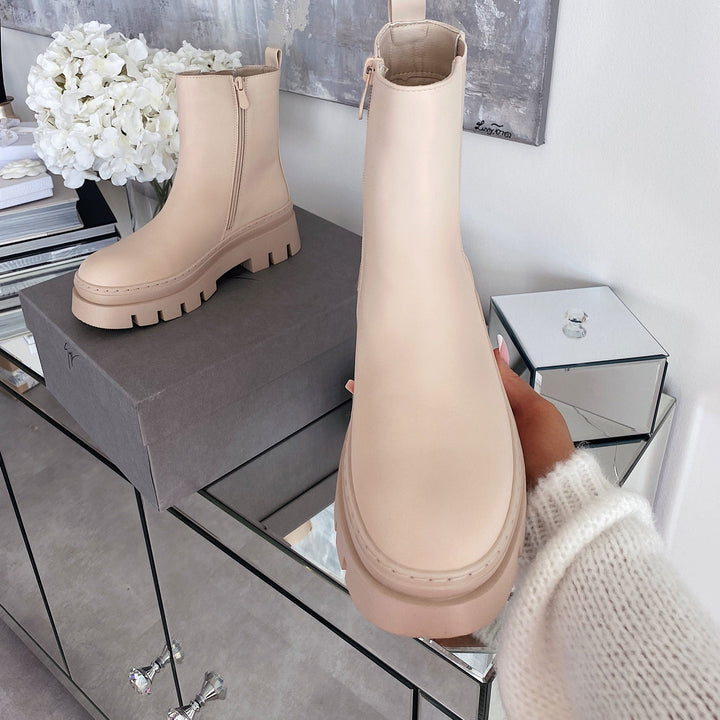 Céline | Bottines Chelsea beiges à semelle épaisse