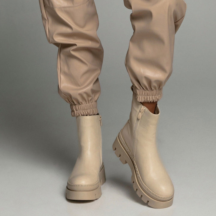 Céline | Bottines Chelsea beiges à semelle épaisse