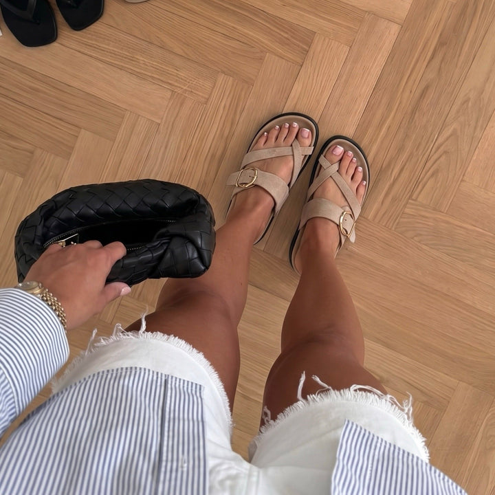Gisèle | Mules beiges à brides et boucle