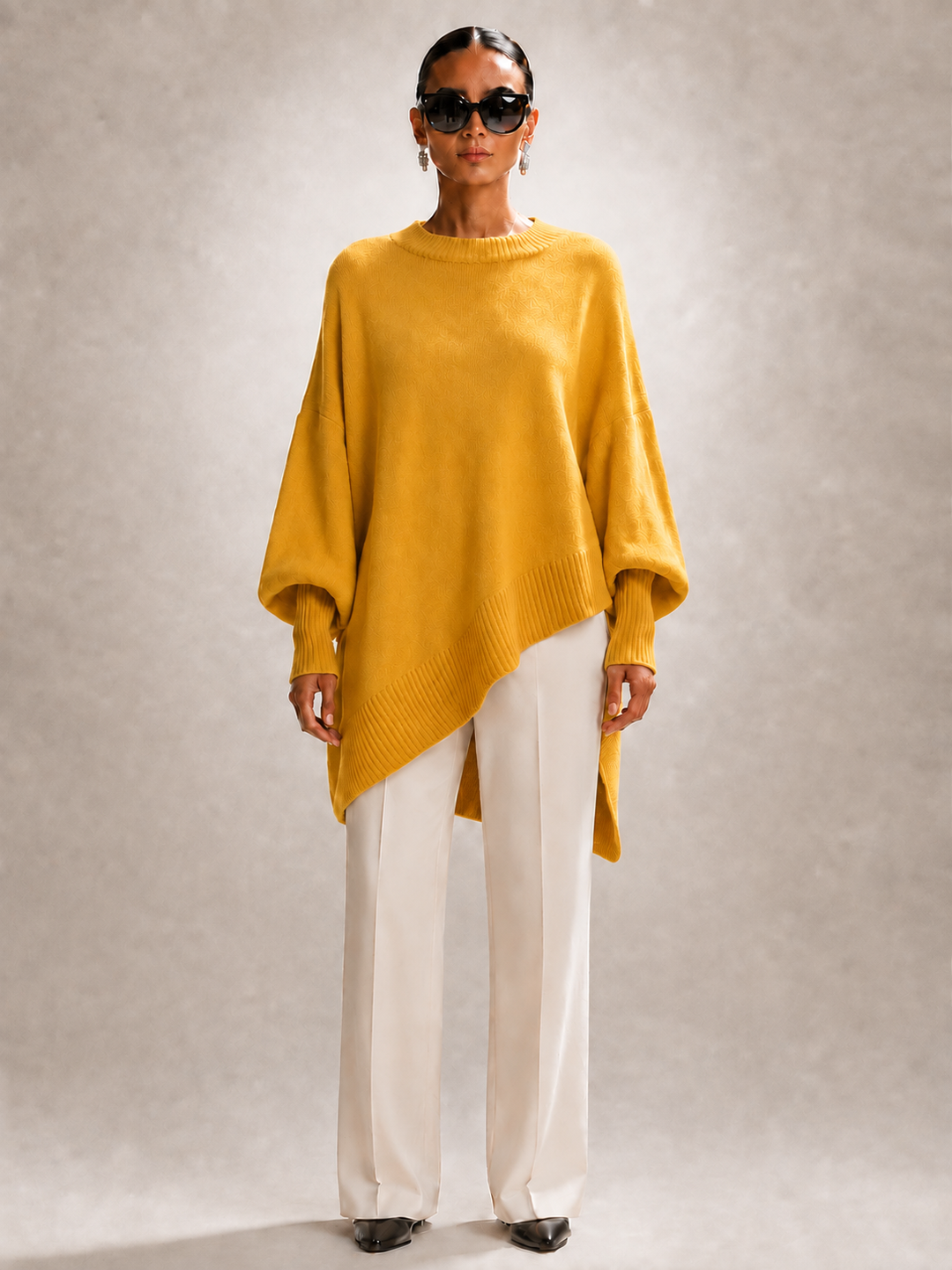 Élodie | Pull oversize drapé à ourlet asymétrique