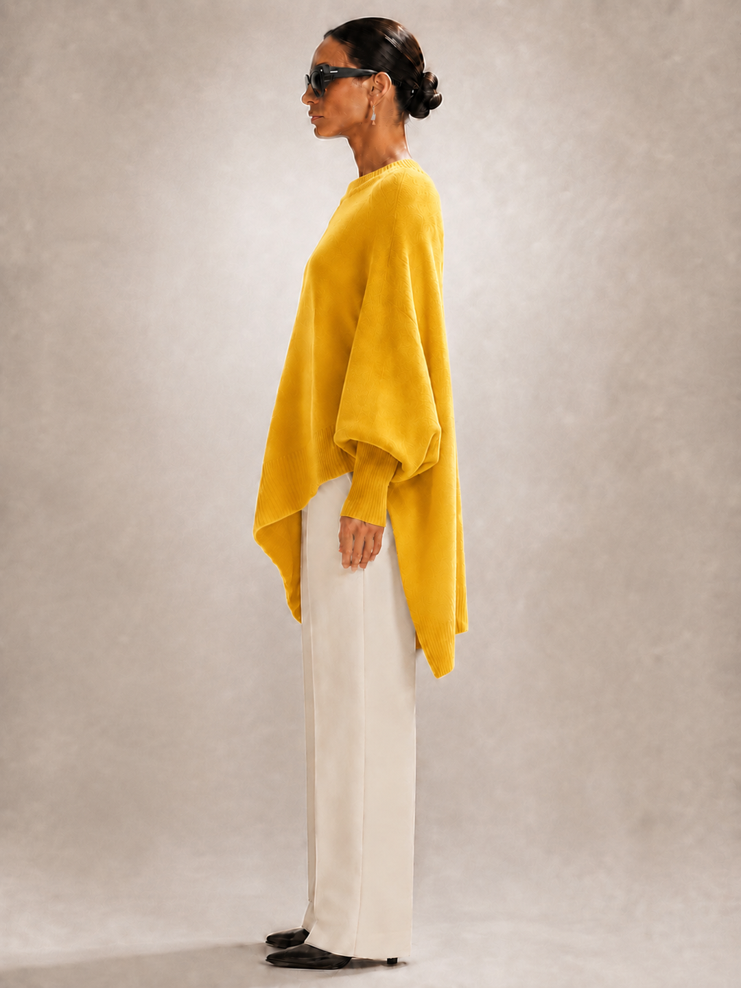 Élodie | Pull oversize drapé à ourlet asymétrique