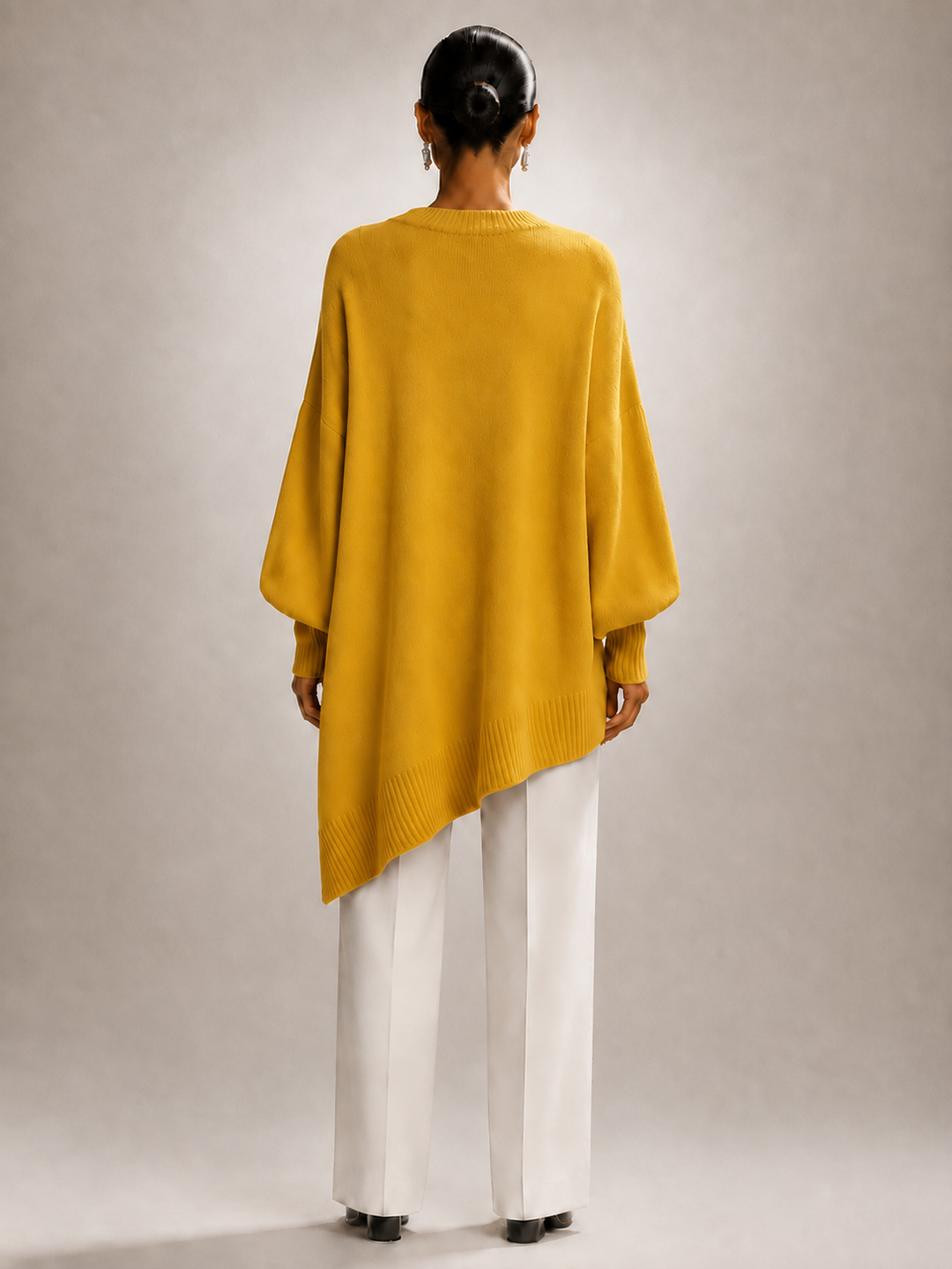 Élodie | Pull oversize drapé à ourlet asymétrique