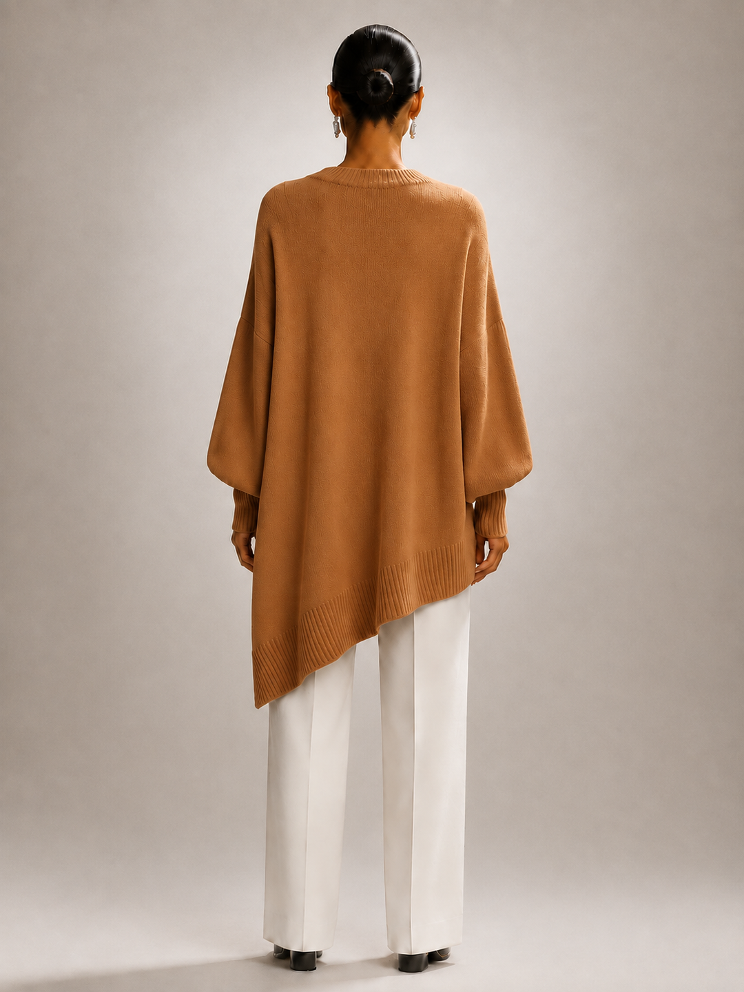 Élodie | Pull oversize drapé à ourlet asymétrique