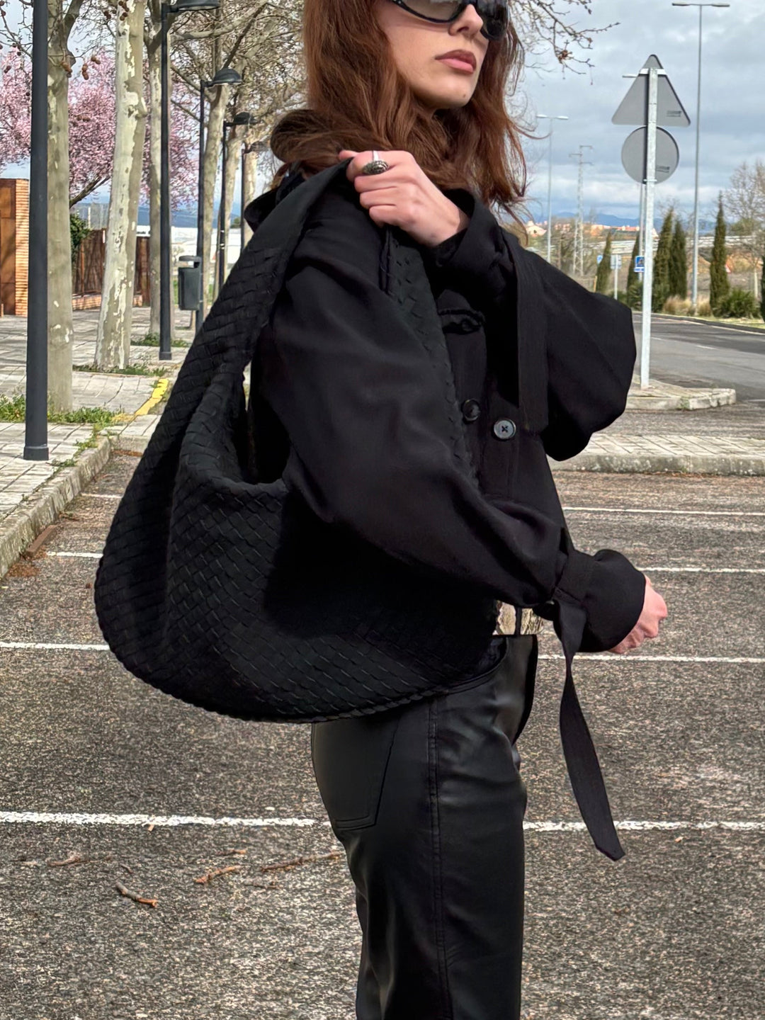 Sac en daim tressé XL noir, photo détail