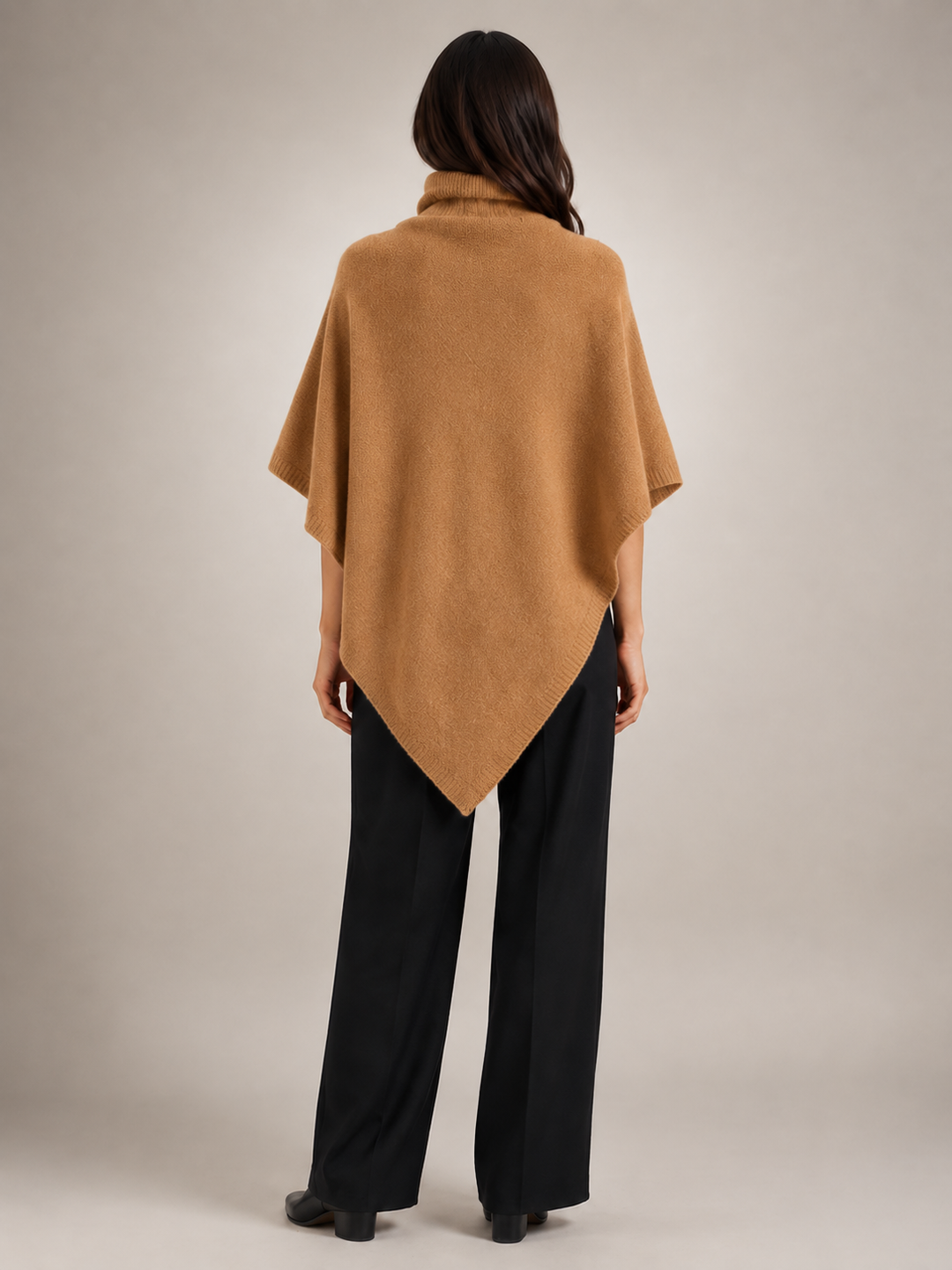 Léonie | Poncho asymétrique col roulé