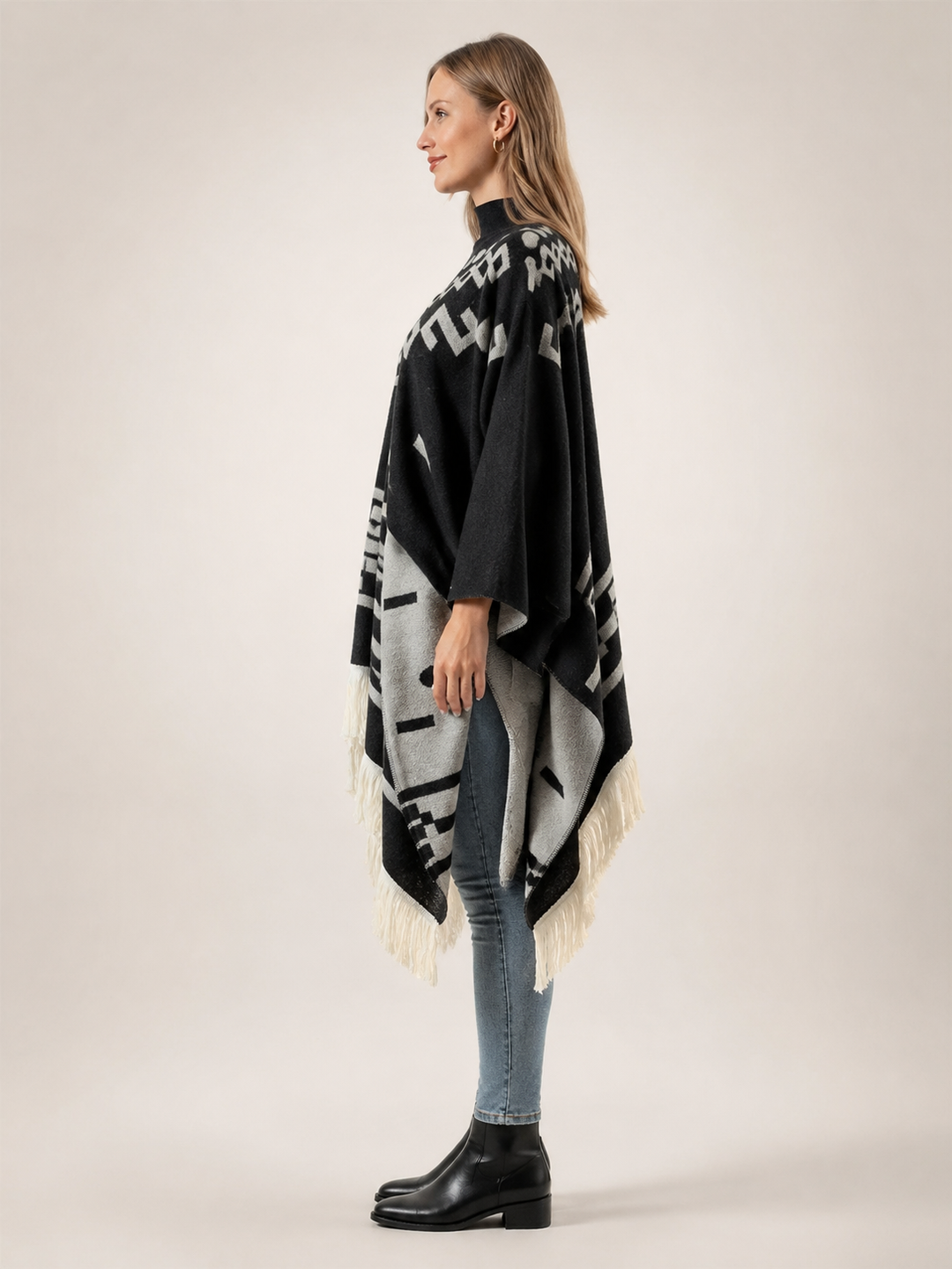 Séverine | Poncho à franges motif jacquard