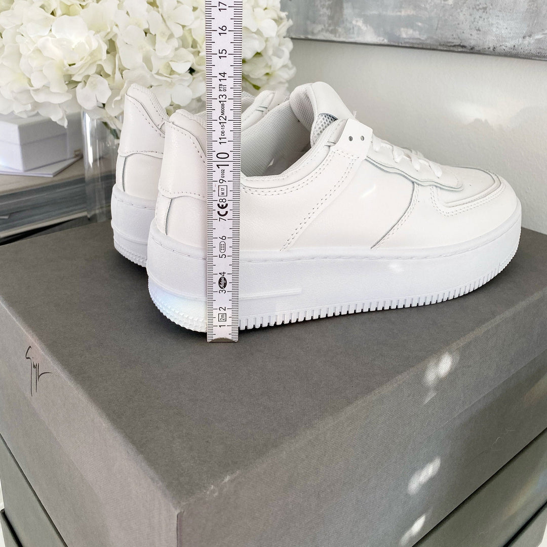 Isabeau | Baskets blanches épurées