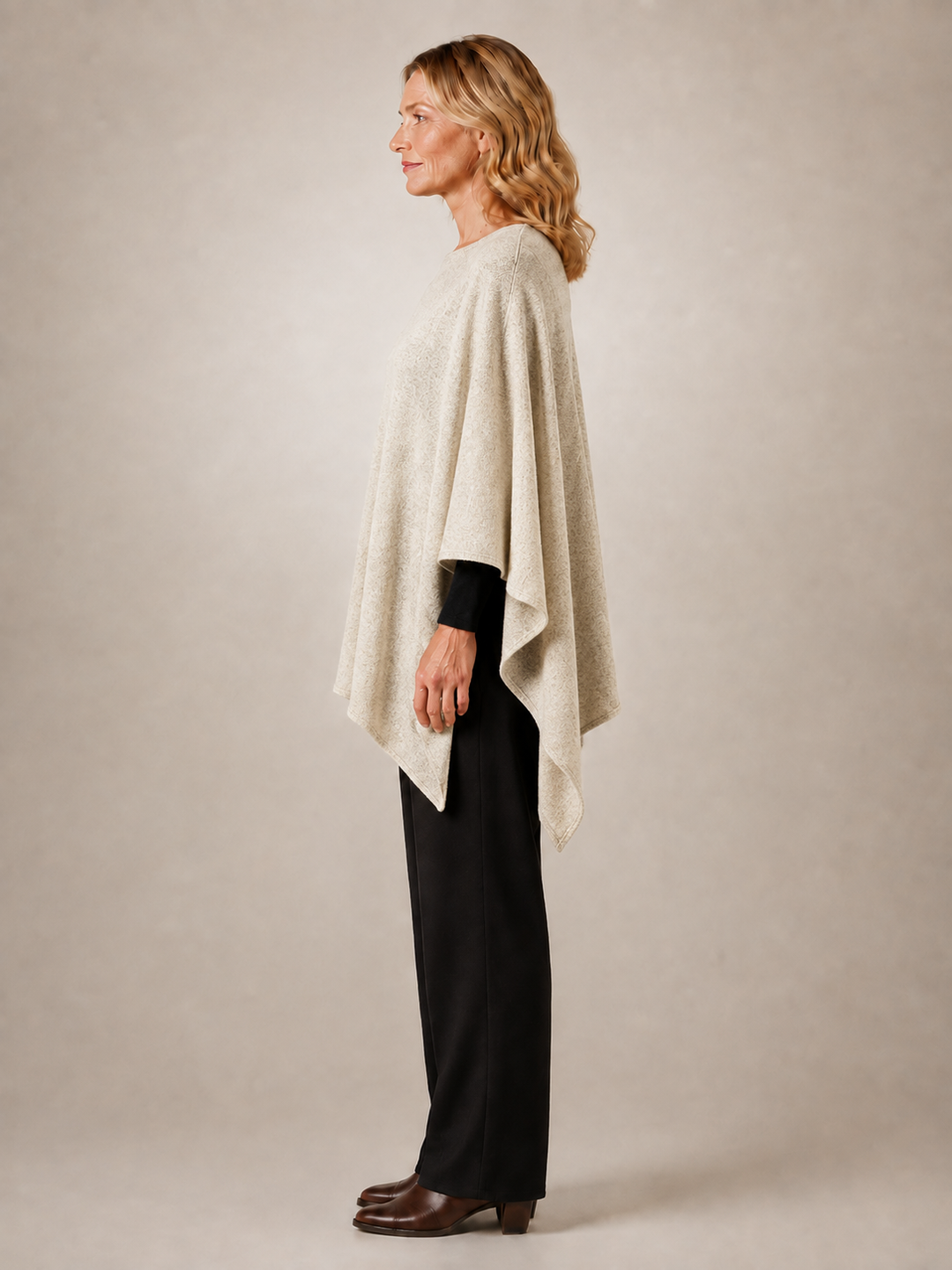 Victoire | Poncho asymétrique col bateau