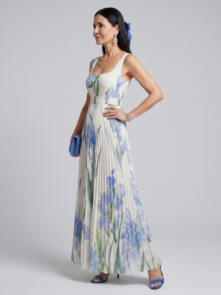 Sarah — Robe longue plissée à encolure carrée