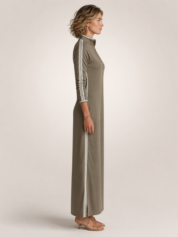 Bernadette — Robe longue col boutonné à galons