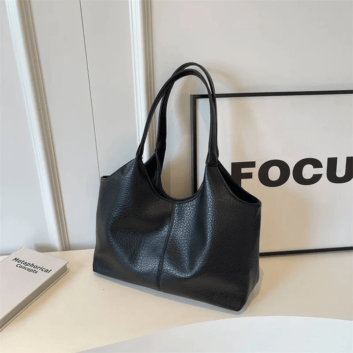 Sac cabas Hanaé noir en situation
