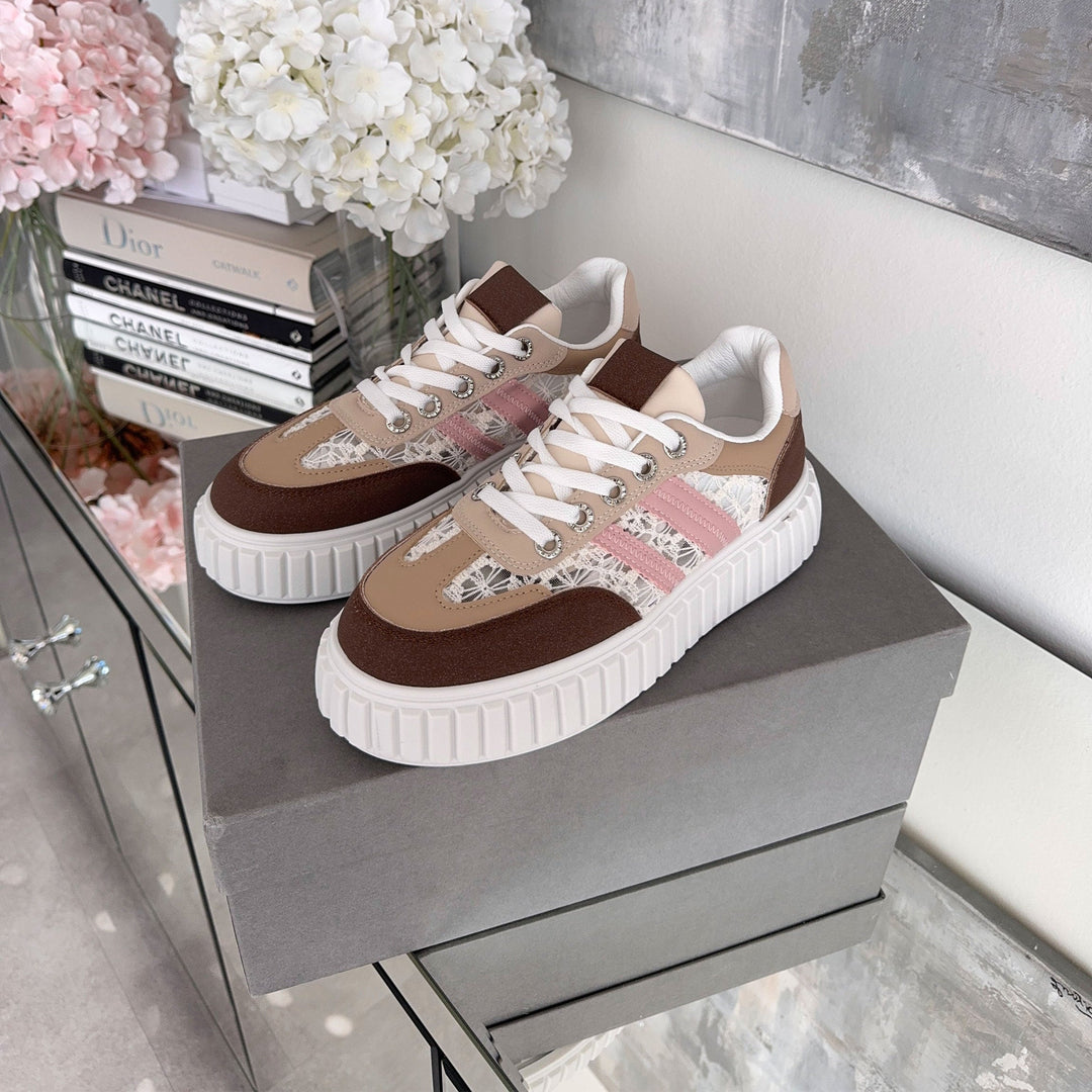 Ursule | Baskets marron à détails dentelle