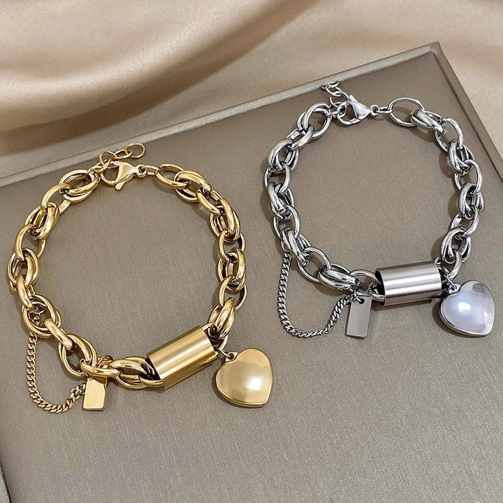 Cadenas Cœur | Bracelet chaîne épais avec pendentif cœur et chaînette de sécurité – Vue 03