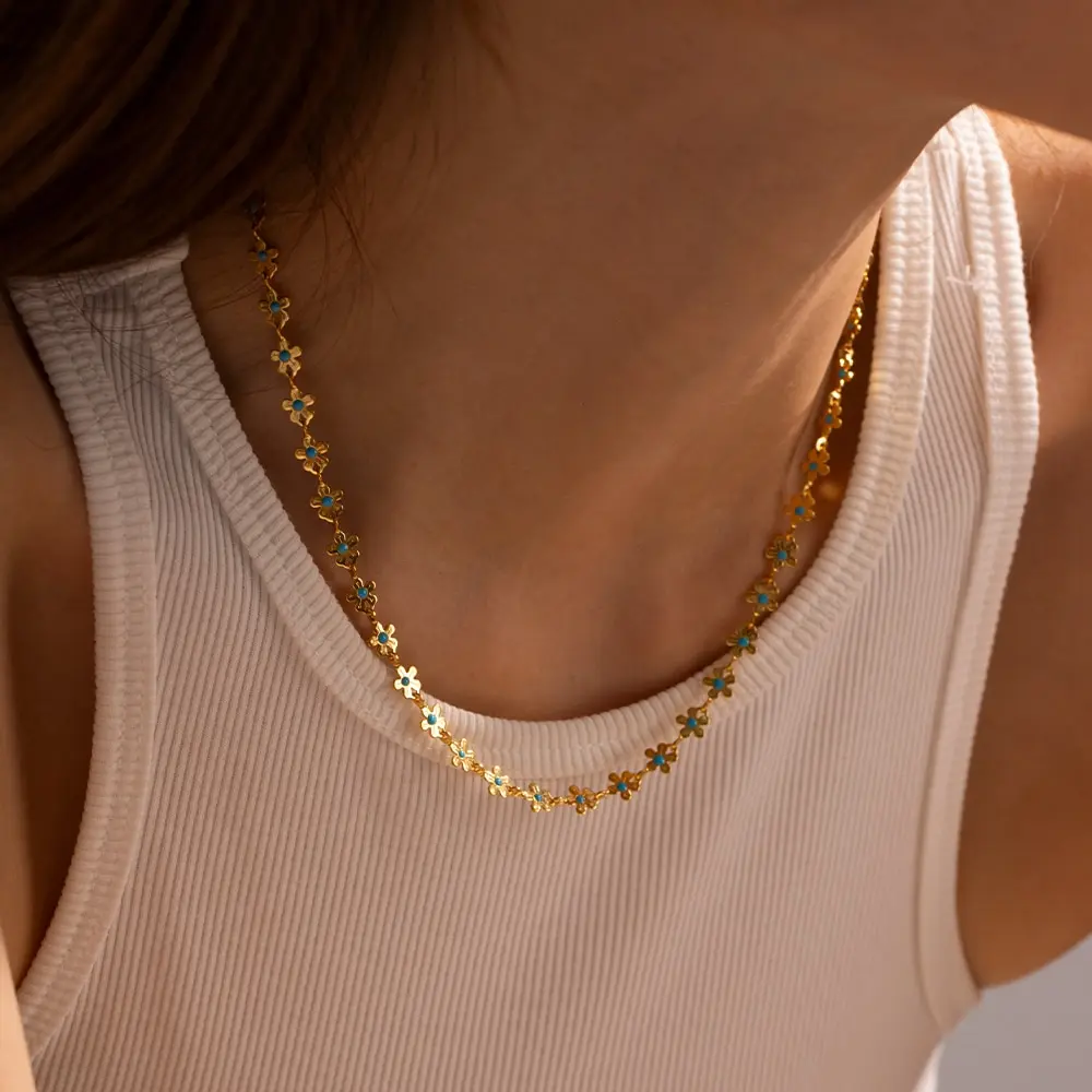 Pâquerette Blanche | Collier doré avec marguerite – Vue 01