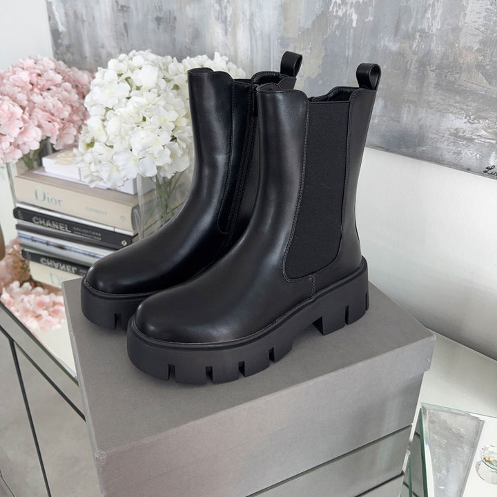 Lucie | Bottines noires à semelle épaisse