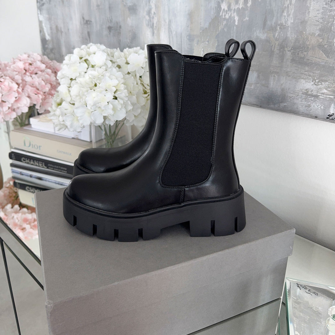 Lucie | Bottines noires à semelle épaisse