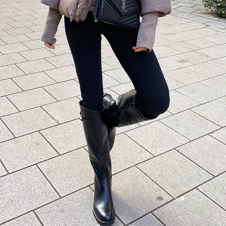 Salomé | Bottes hautes noires à boucle décorative