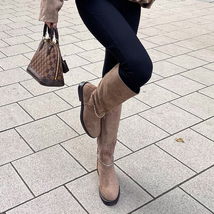 Apolline | Bottes taupe à anneau de cheville