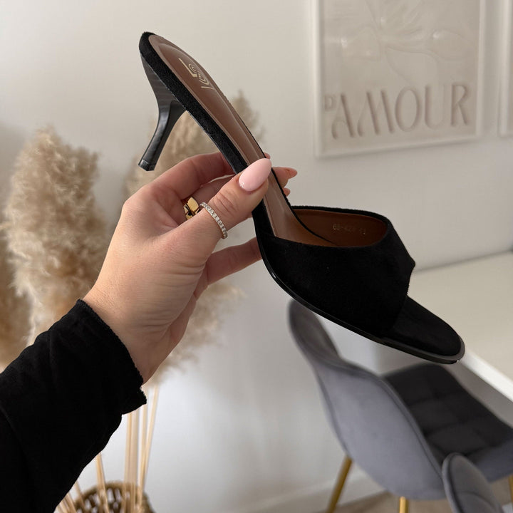 Jacqueline | Mules noires à petit talon