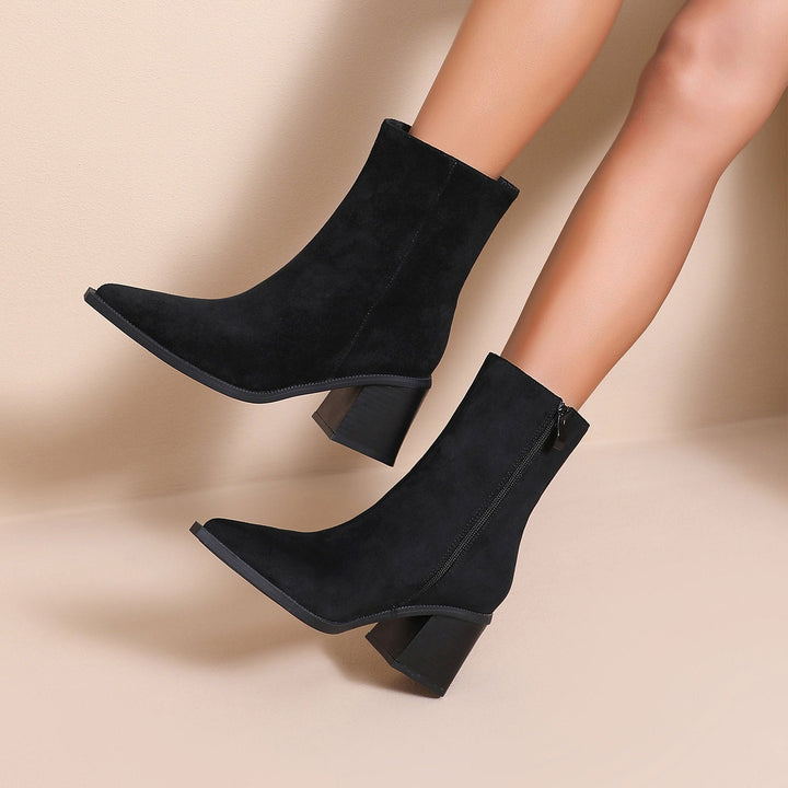 Noémie | Bottines pointues noires effet daim
