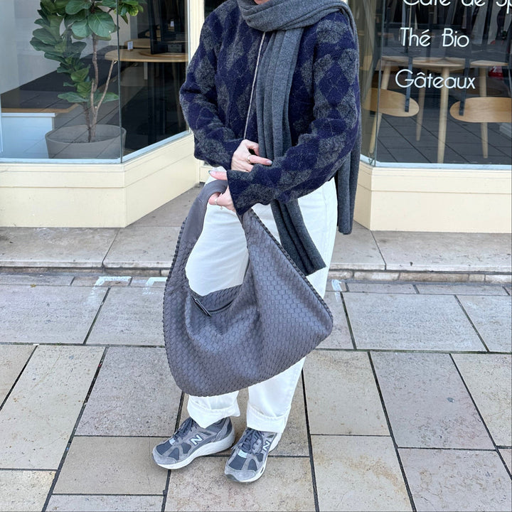 Sac porté épaule Cabas Tressé XL gris anthracite vu de trois quarts