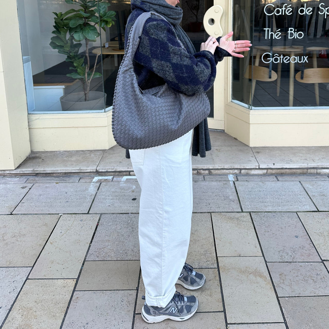 Sac porté épaule Cabas Tressé XL gris anthracite porté à l&