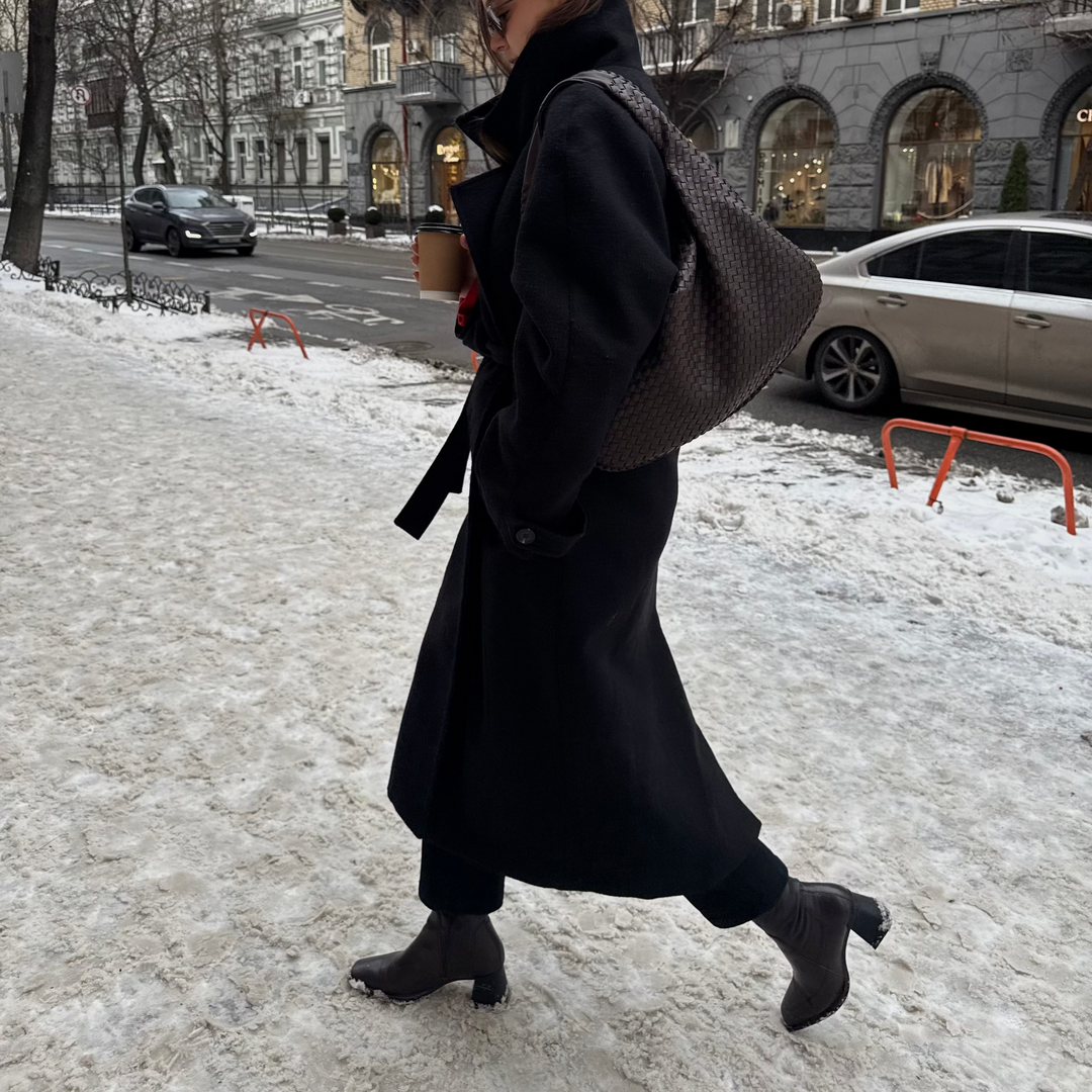 Sac porté épaule Cabas Tressé XL brun foncé vu de trois quarts