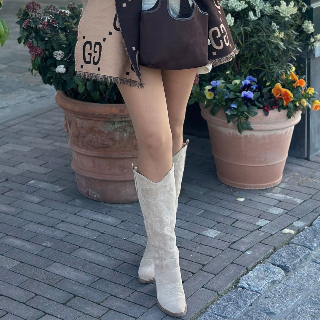 Justine | Bottes western hautes beiges en suédine