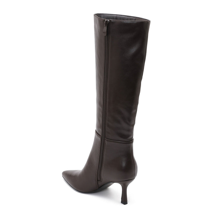 Reine | Bottes en cuir marron à talon kitten